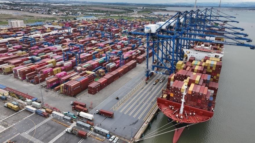 Tariff policies boost Vietnam’s port activity